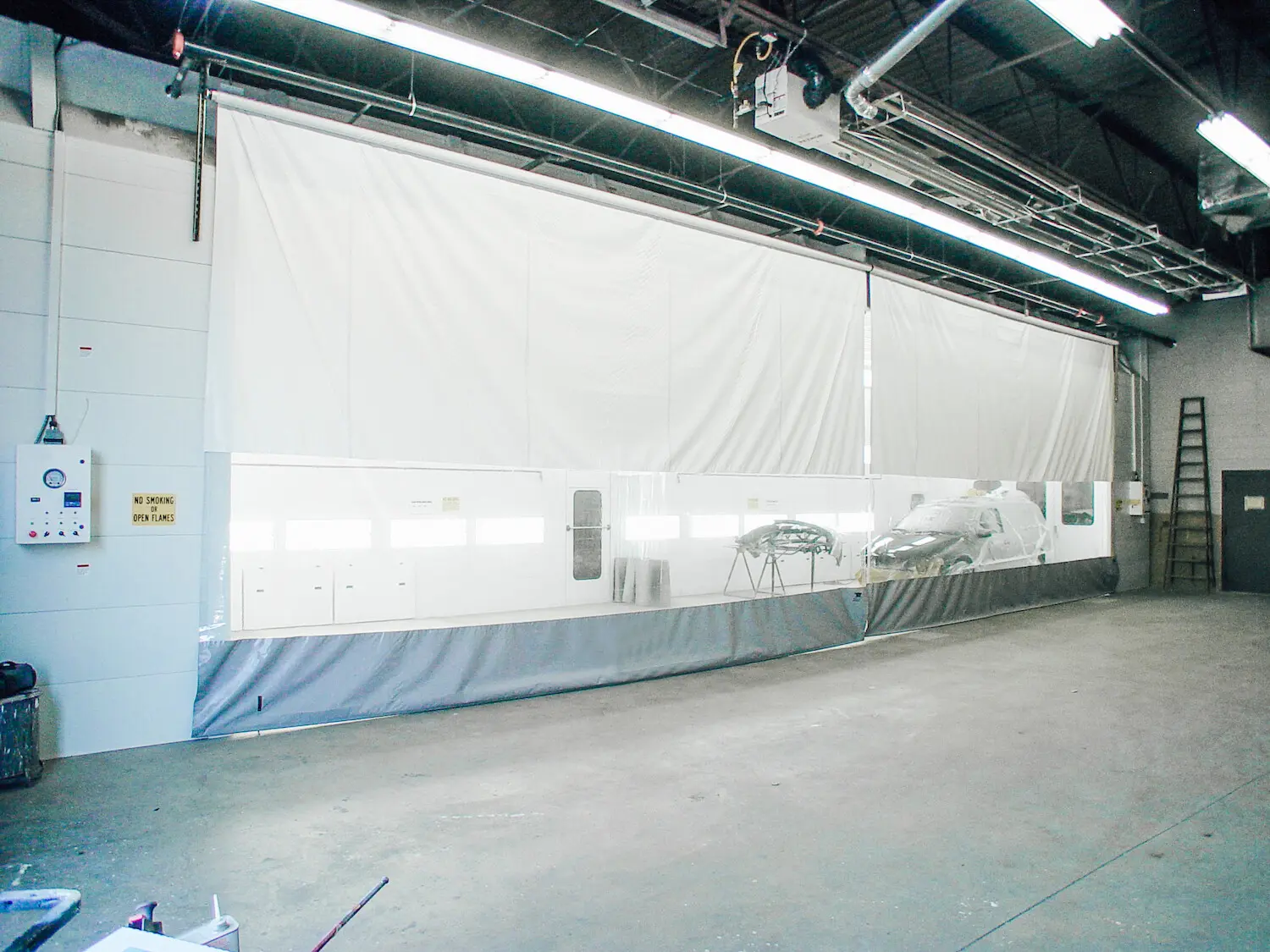 goffs-rollupcurtainwalls-photos-edit-5-nologo-industrial-roll-up-curtains-vinyl-roll-up-curtains